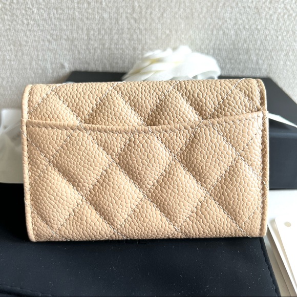 NEW Chanel Classic Card Holder - Picture 3 of 3